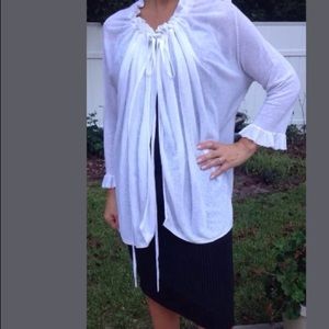 LIGHT FLOWING GAUZY TOP BY DESIGNER ROBERT KITCHEN